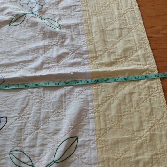 Vintage Handmade Quilt 64" by 42 1/4" Country Children Dancing Birds Embroidered - Picture 10 of 14